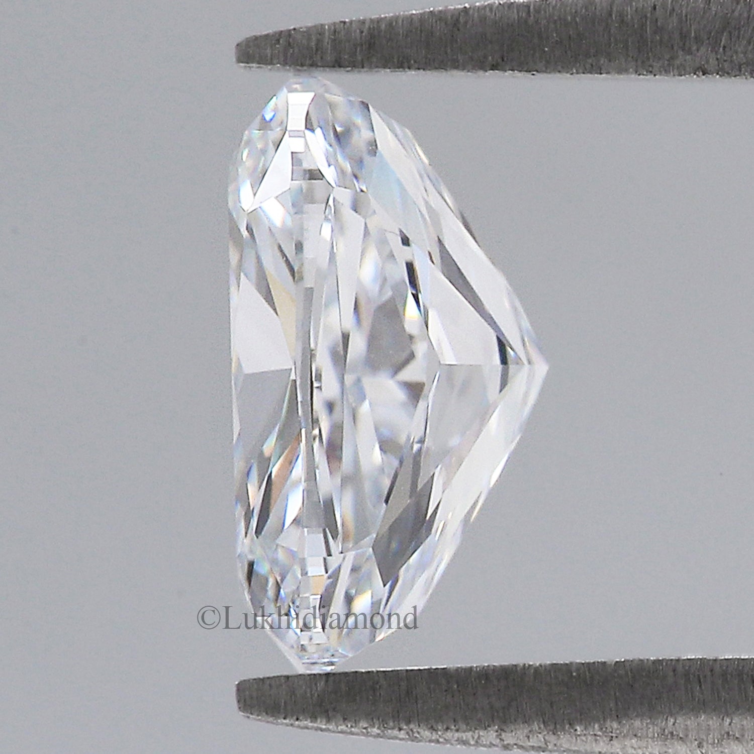 2.20 CT IGI Certified Cushion Brilliant Cut Diamond White - F Color VVS2 Clarity Lab Grown Diamond Lab Created Cushion CVD Diamond L3231