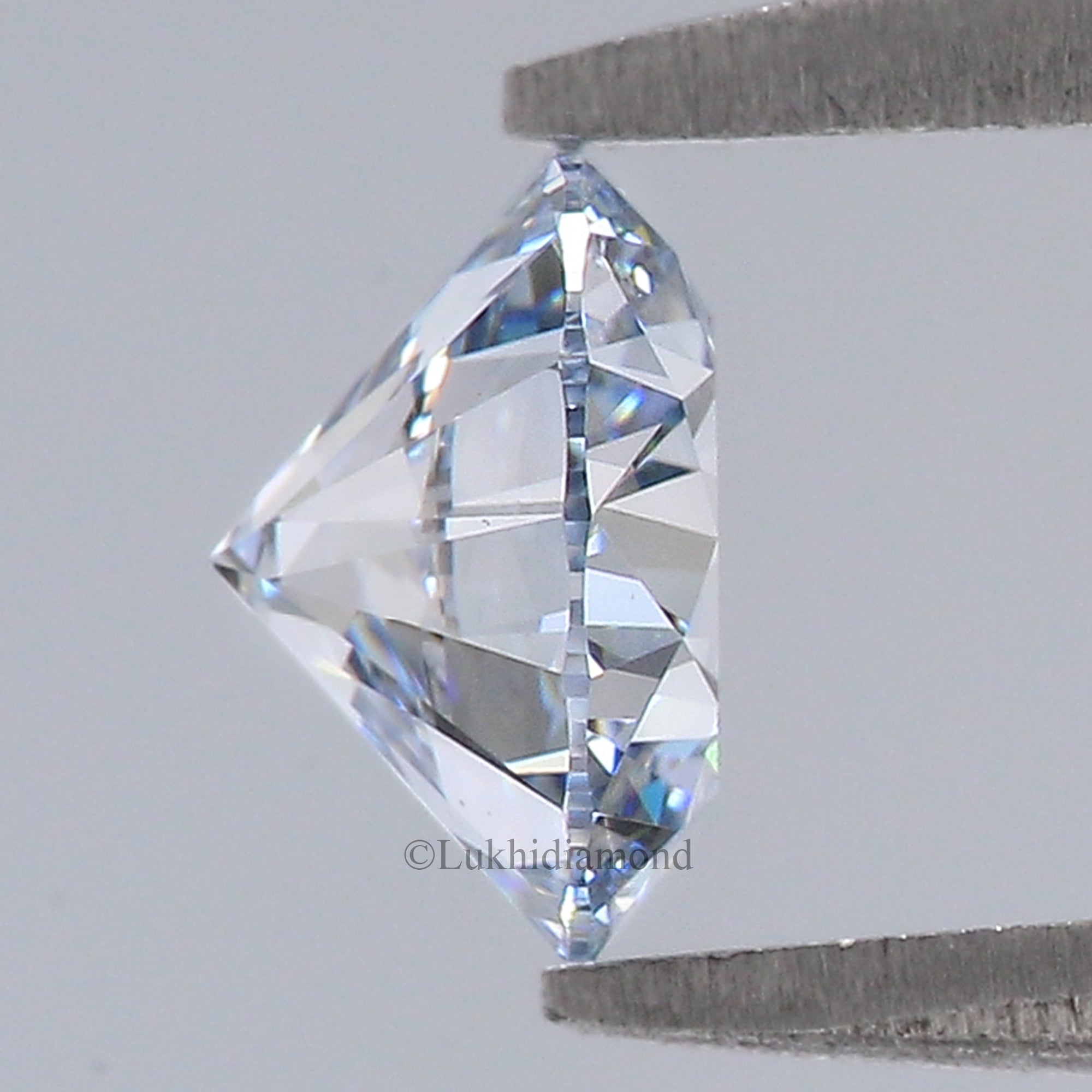 0.85 CT IGI Certified Round Brilliant Cut Fancy Light Blue Color VVS2 Clarity Diamond Lab Grown Diamond Lab Created Round CVD Diamond L3281