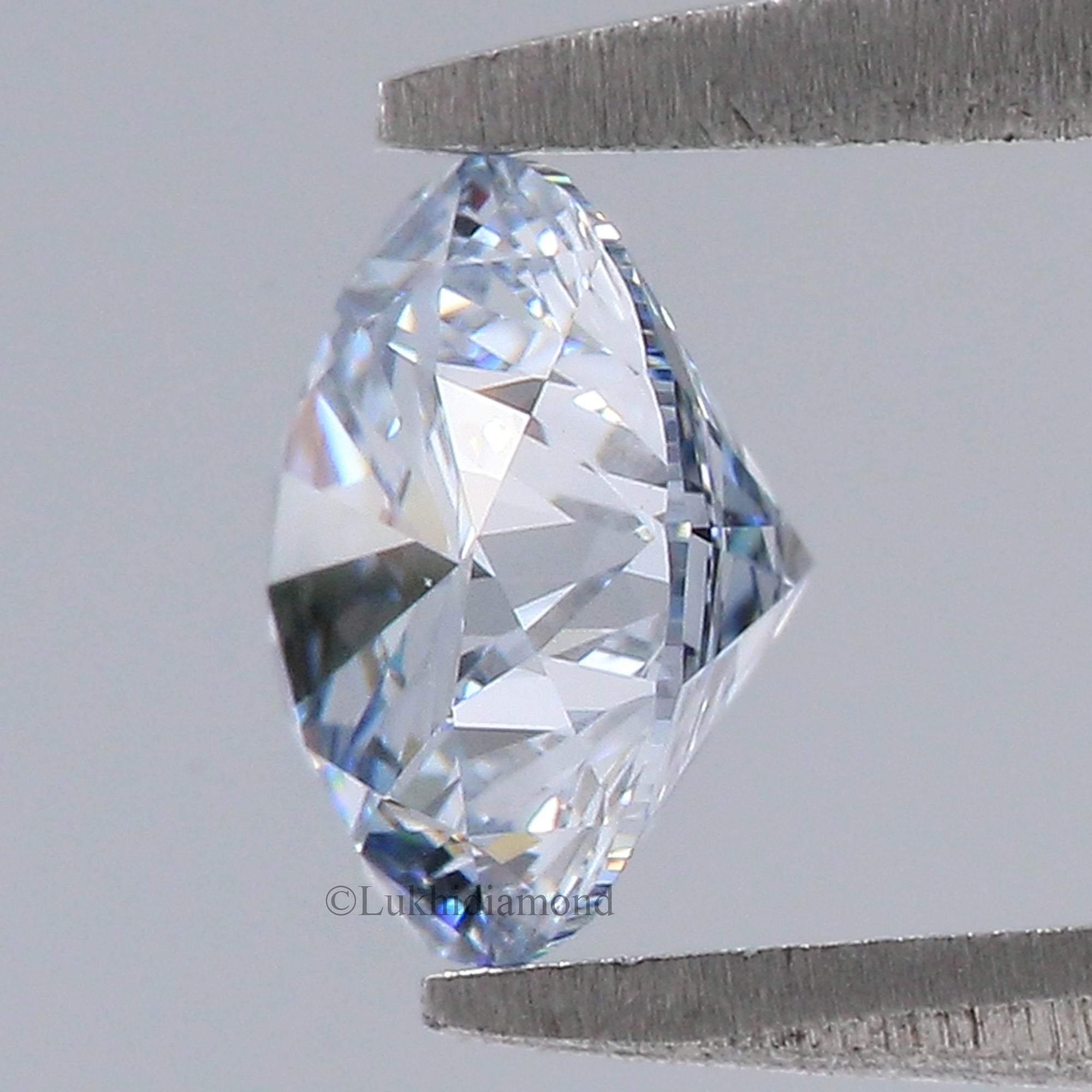 0.85 CT IGI Certified Round Brilliant Cut Fancy Light Blue Color VVS2 Clarity Diamond Lab Grown Diamond Lab Created Round CVD Diamond L3281