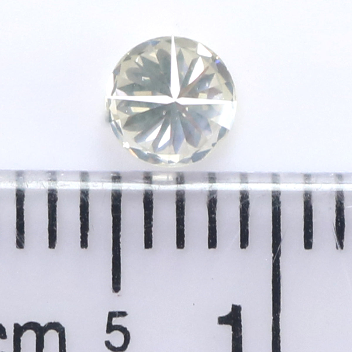 Natural Loose Round Brilliant Cut Diamond White - I Color 0.26 CT 4.10 MM Round Shape Brilliant Cut Diamond L2099